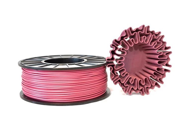 極光創(chuàng)新：利好塑料回收管理，碳源公司推出廢塑料升級為3D打印絲材的合作計劃